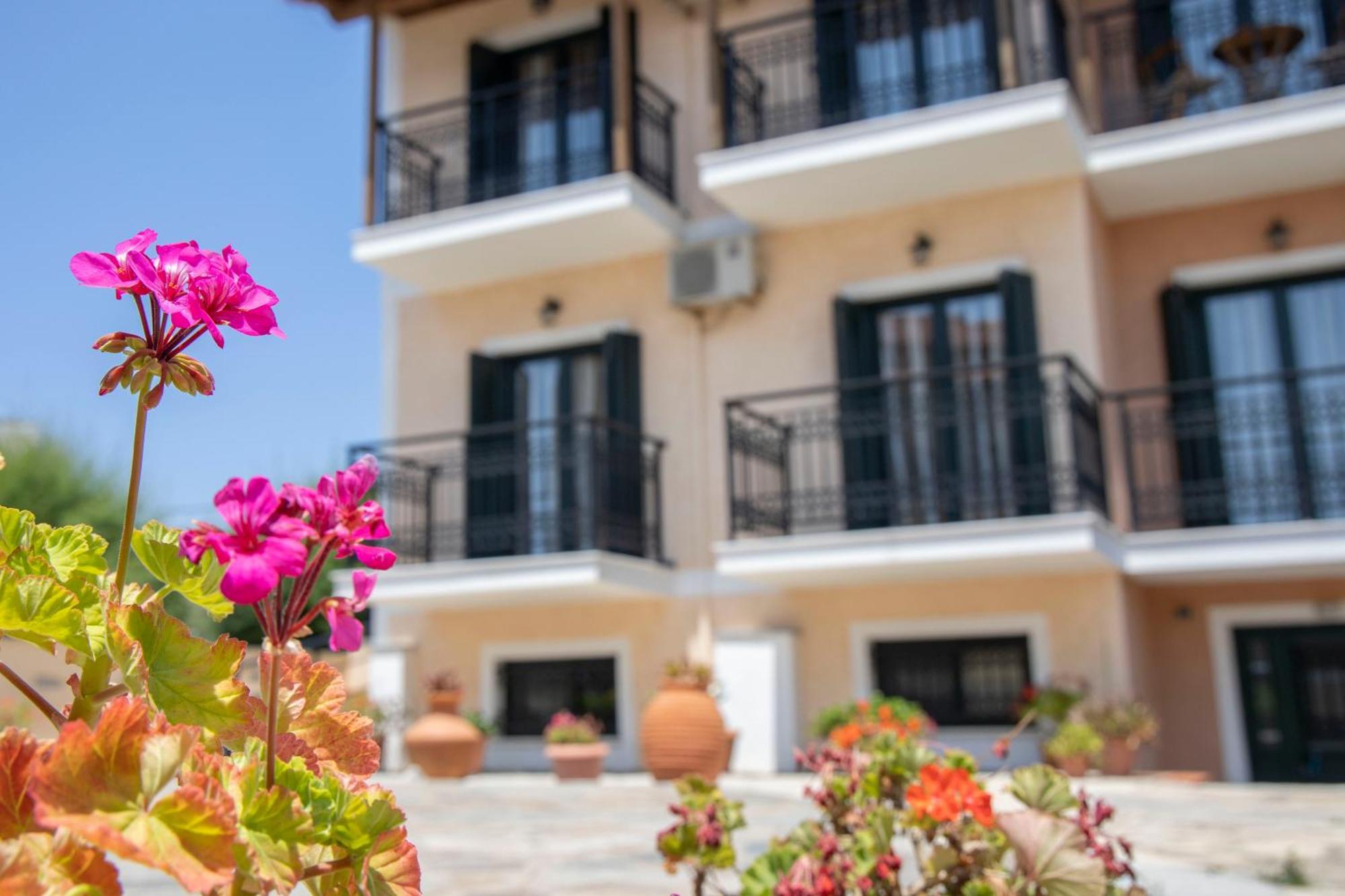 Amfilissos Hotel Koumeika Dış mekan fotoğraf